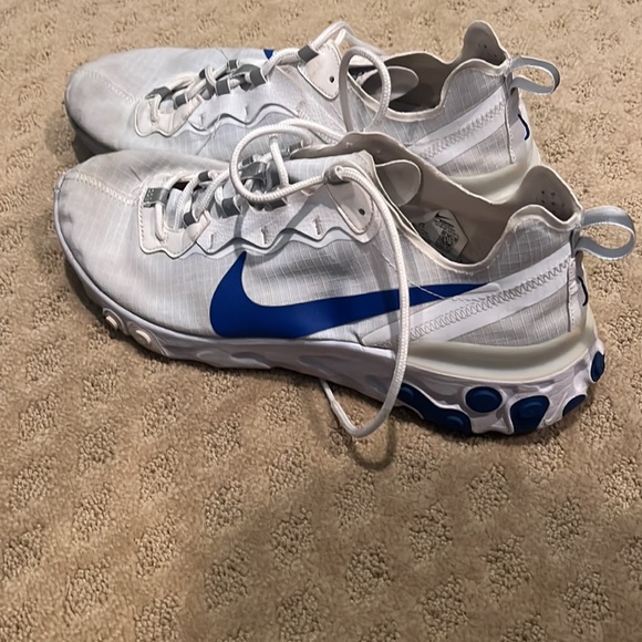 Nike Reacts Blue and White size 12 - Picture 3 of 3